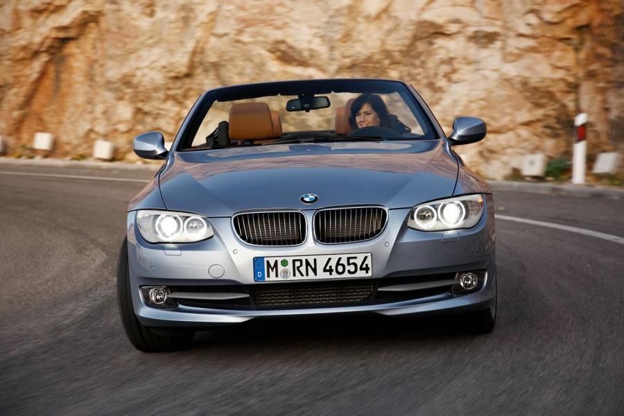  BMW 335i 2011 года  (фото 26 из 37)